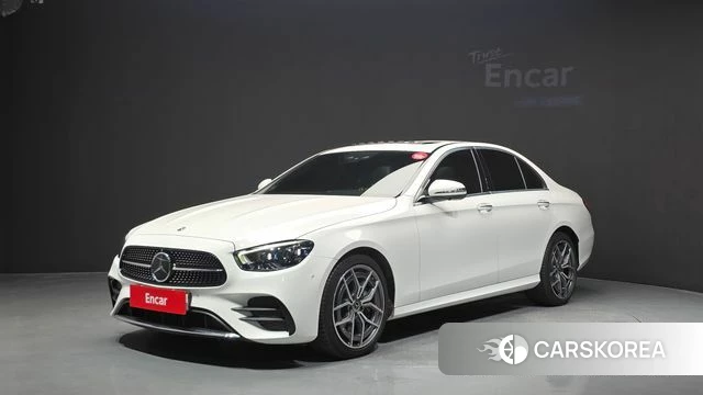 Mercedes-Benz E-Class W213 2022 Белый из Кореи