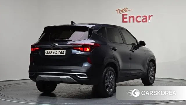 Kia Seltos 2020 Серый из Кореи