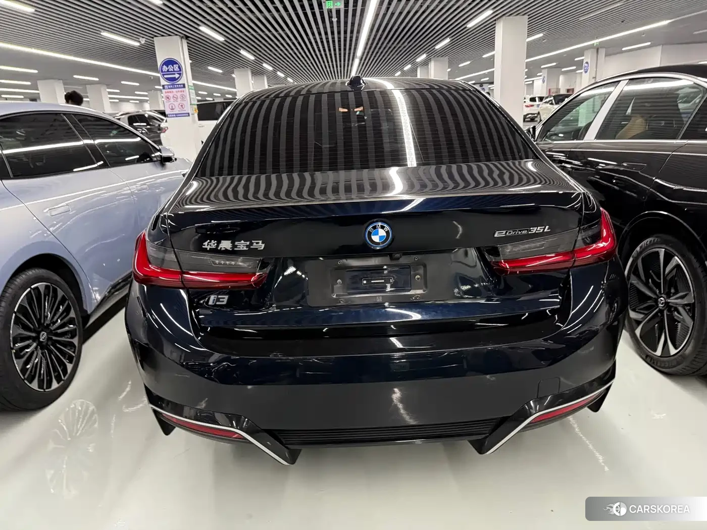 BMW i3 2023 Черный из Китая