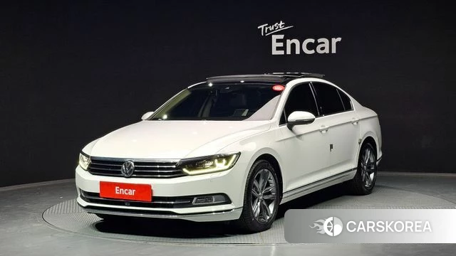 Volkswagen Passat GT (B8) 2018 Белый из Кореи