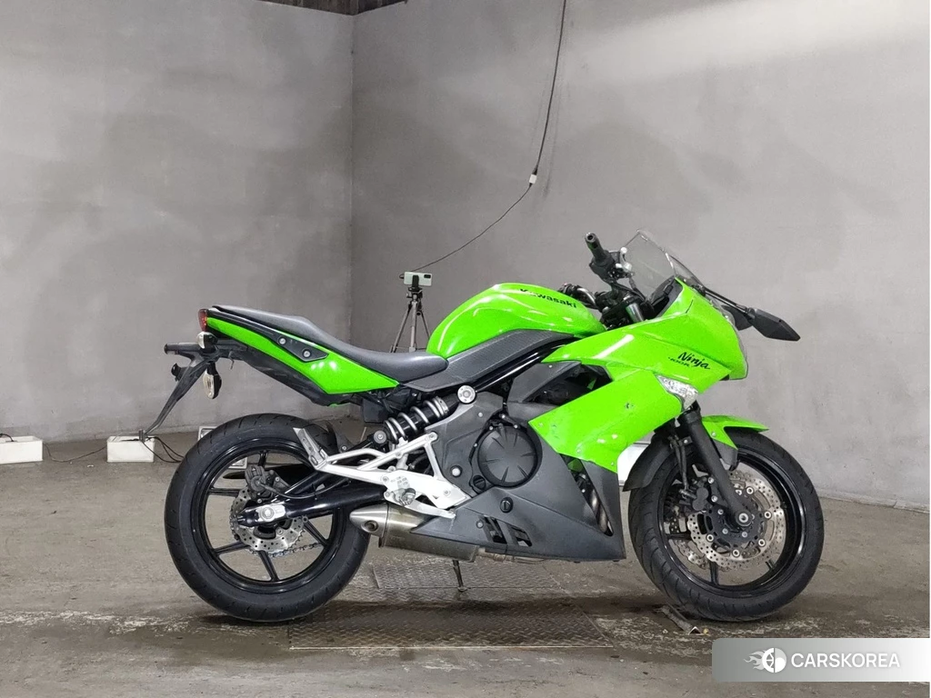 Проданный Kawasaki NINJA 400R 2010 из Японии, фото 2