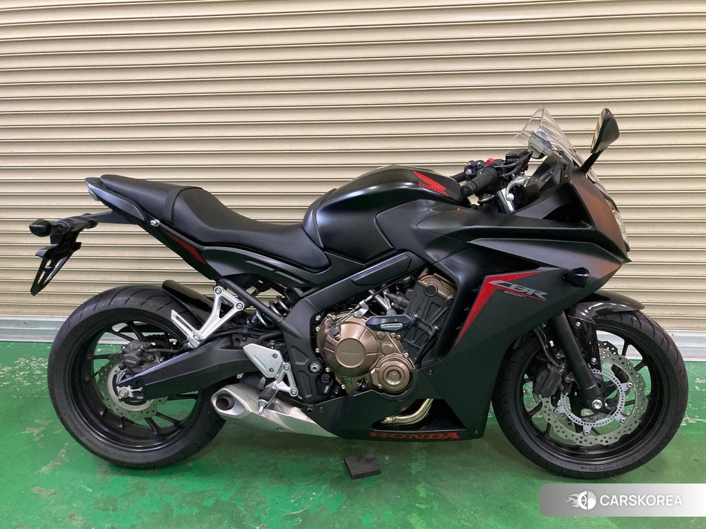 Проданный Honda CBR650F 2017 из Японии