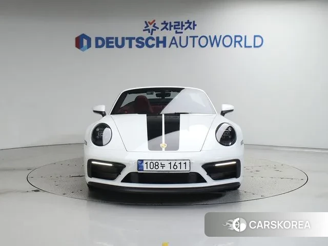 Porsche 911(992) 2023 Белый из Кореи