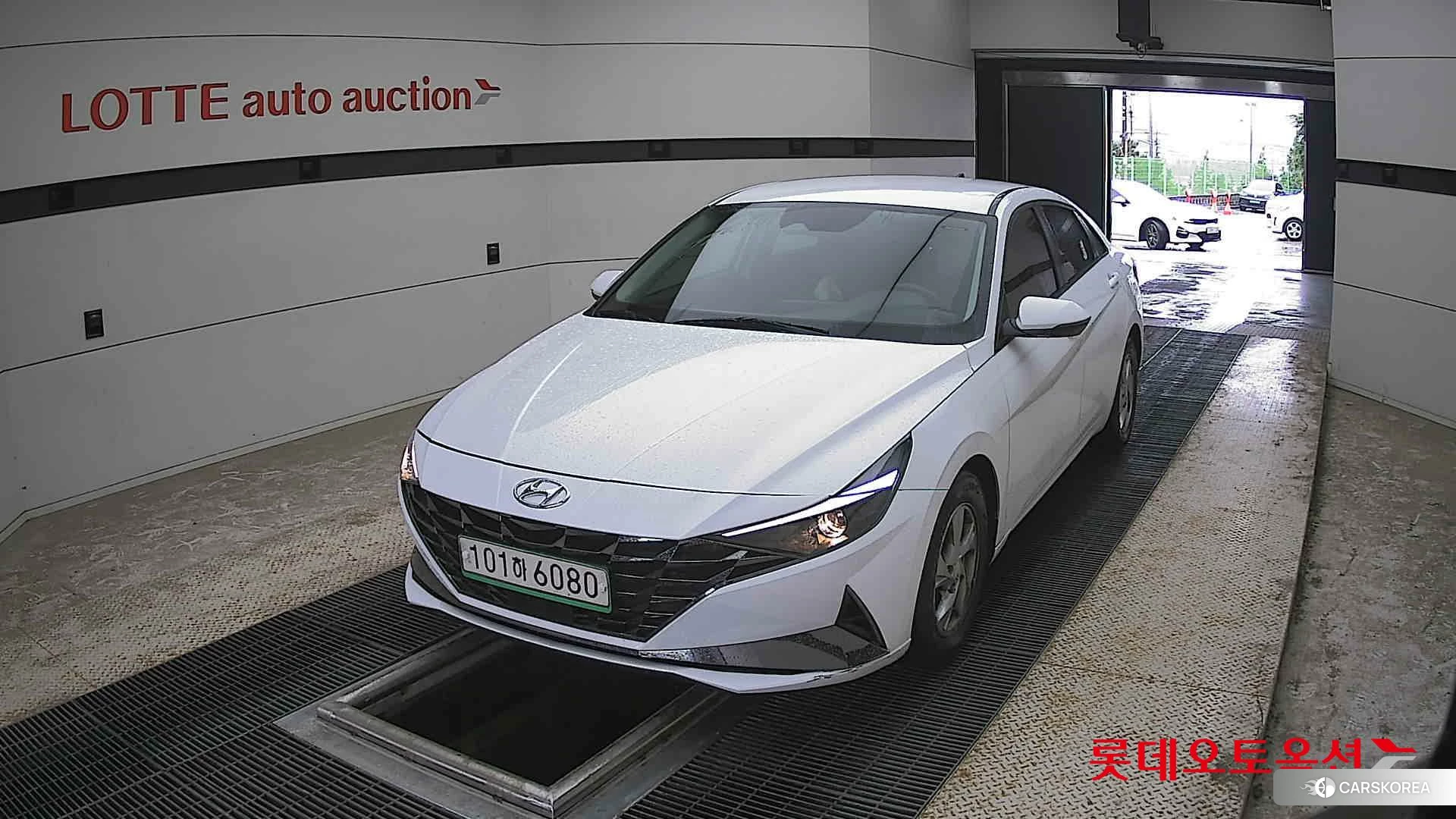 Hyundai Avante 2021 Белый из Кореи