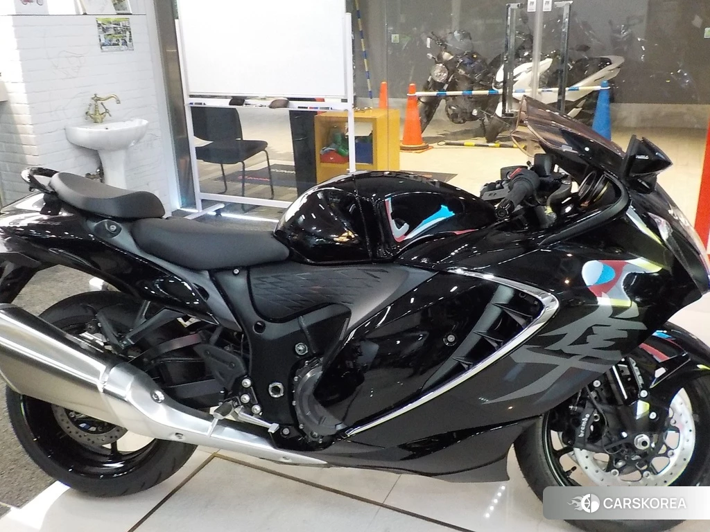 Проданный Suzuki GSX1300R HAYABUSA 2024 из Японии, фото 2
