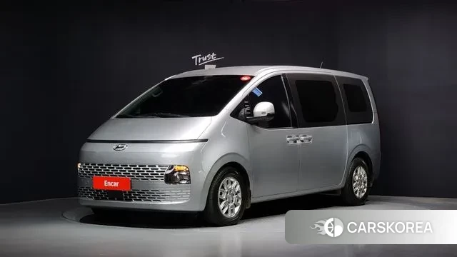 Hyundai Staria 2023 Серебряный из Кореи