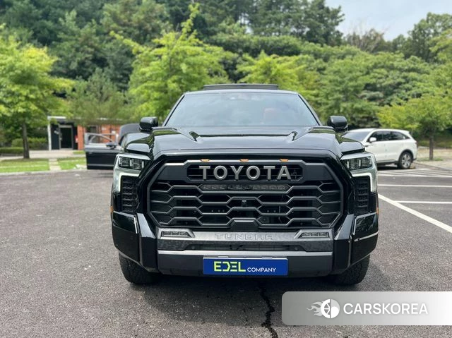 Toyota Tundra 2023 Черный из Кореи