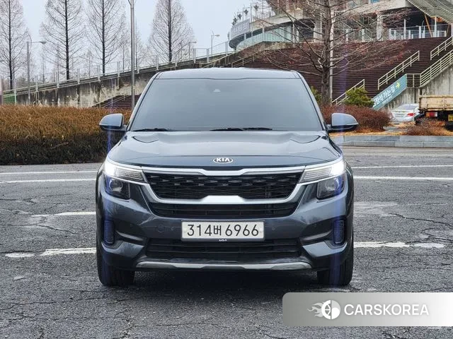Kia Seltos 2020 Серый из Кореи