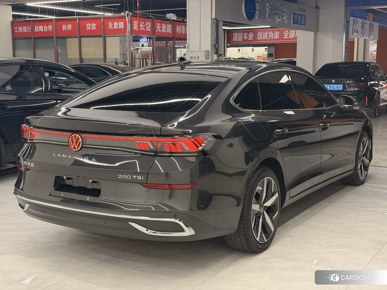 Volkswagen Lamando 2023 Темно-серый из Китая