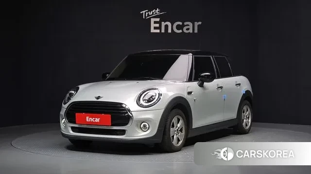 Mini Cooper 2019 Серебряный из Кореи