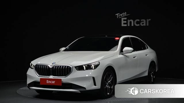 BMW 5 Series (G60) 2025 Белый из Кореи