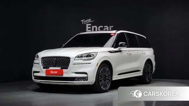 Lincoln Aviator 2nd generation 2023 Белый из Кореи