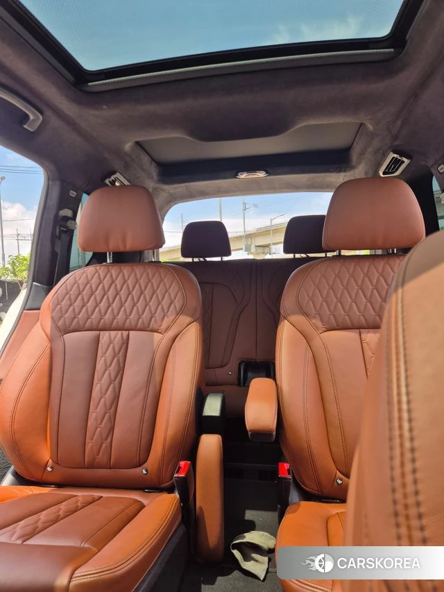 BMW X7 (G07) 2023 Белый из Кореи