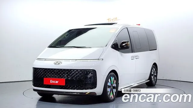 Hyundai Staria 2023 Белый из Кореи