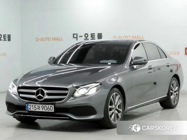 Mercedes-Benz E-Class W213 2018 Серый из Кореи