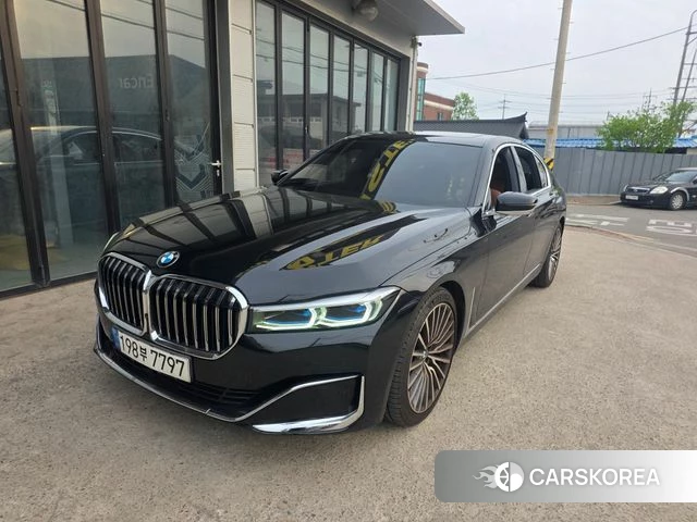 BMW 7 Series (G11) 2021 Черный из Кореи
