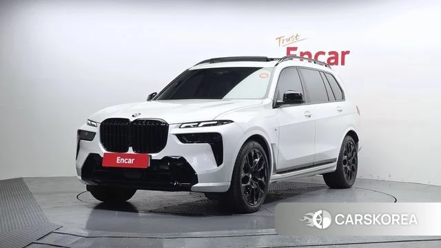 BMW X7 (G07) 2025 Белый из Кореи