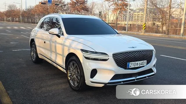 Genesis GV70 2023 Белый из Кореи