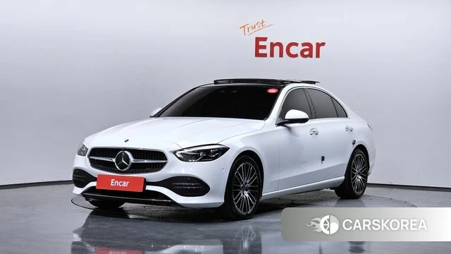 Mercedes-Benz C-Class W206 2024 Белый из Кореи