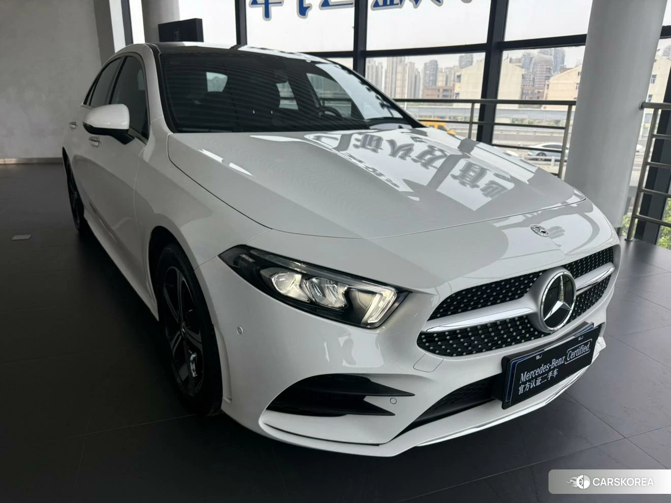 Mercedes-Benz Class A 2022 Белый из Китая
