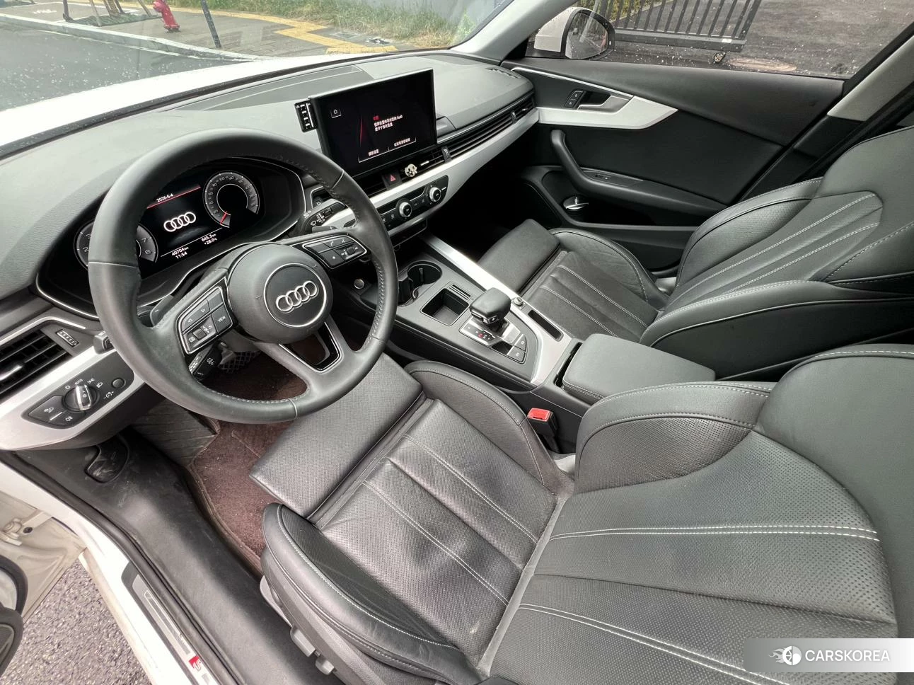 Audi A4L 2020 Белый из Китая