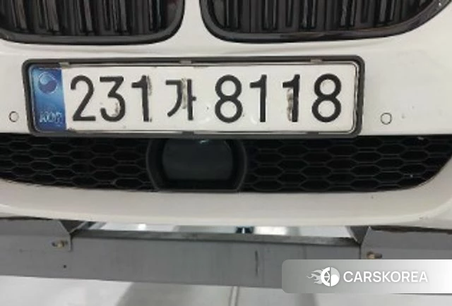 BMW 5 Series (G30) 2018 Белый из Кореи