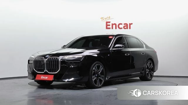 BMW 7 Series (G70) 2023 Черный из Кореи