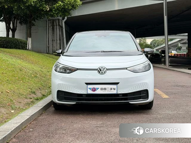 Volkswagen ID.3 2024 Белый из Китая
