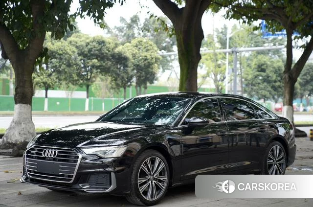 Audi A6L 2021 Черный из Китая