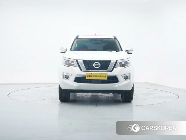 Nissan Tuda 2022 Белый из Китая