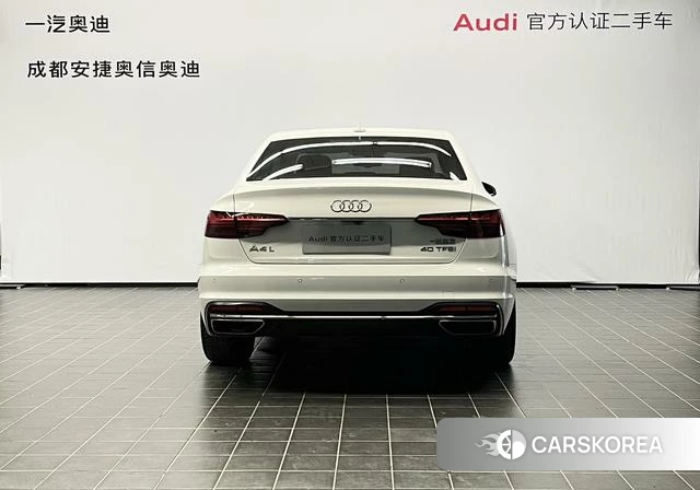 Audi A4L 2021 Белый из Китая