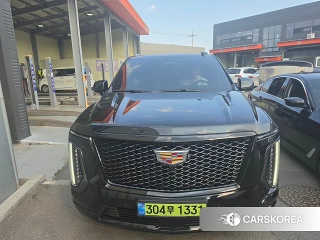 Cadillac Escalade 5th Generation 2025 Черный из Кореи