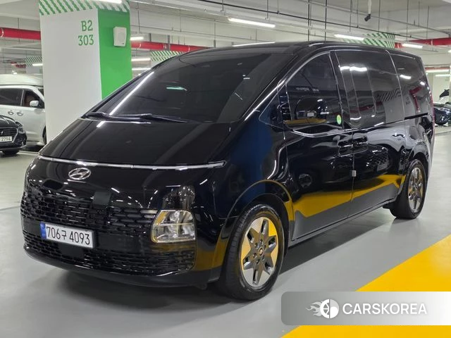 Hyundai Staria 2023 Черный из Кореи