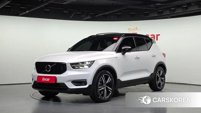 Volvo XC40 2019 Белый из Кореи