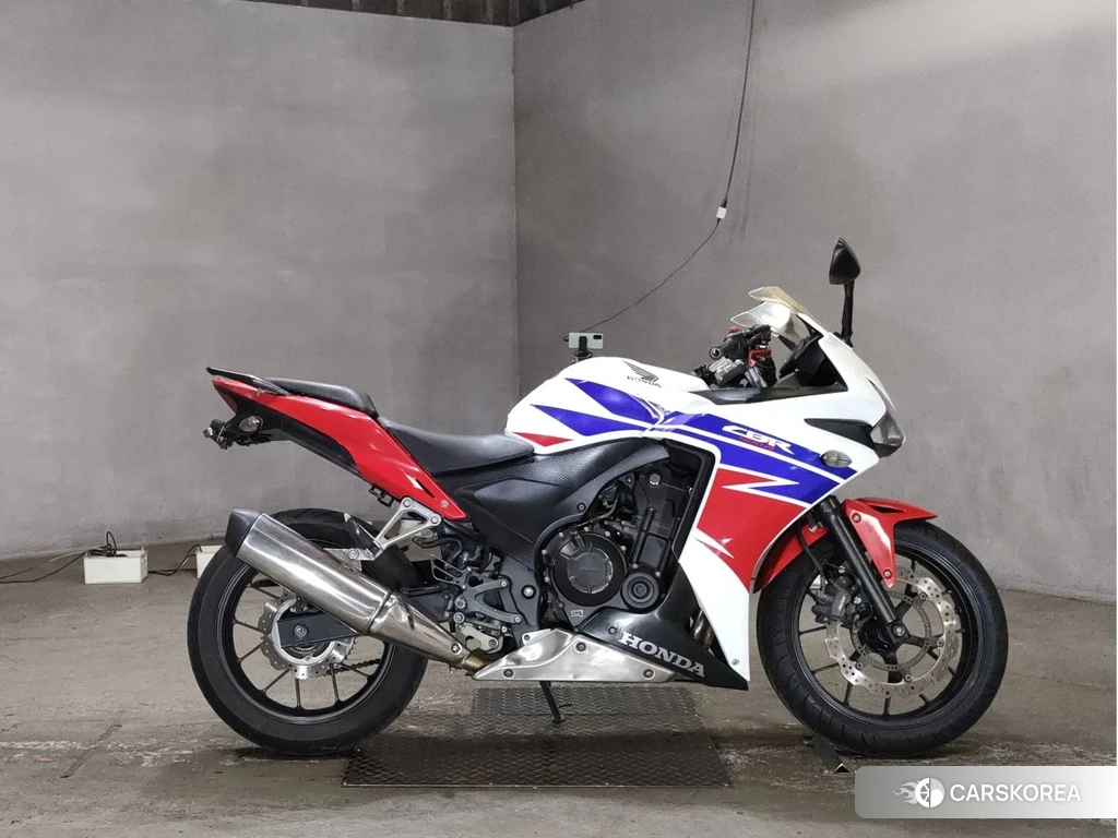 Проданный Honda CBR400R id 4176193 из Японии, фото 2