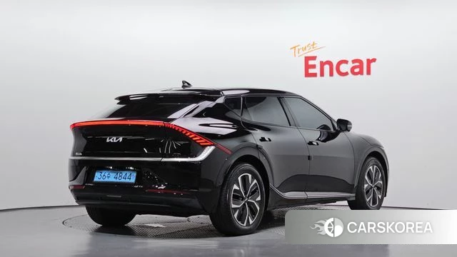 Kia EV6 2023 Черный из Кореи