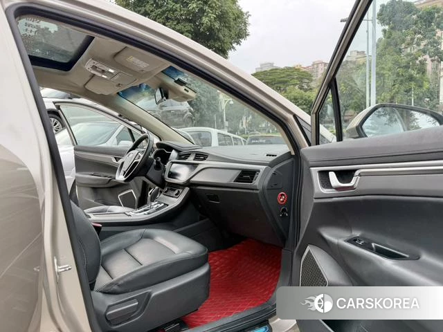 Geely Automobile Emgrand GS 2018 Шампань из Китая