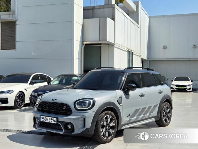 Mini Cooper S Countryman 2023 Светло-серебряный цвет из Кореи