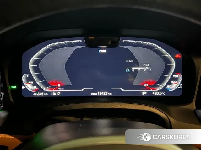 BMW 4 Series (G22) 2022 Зеленый из Кореи