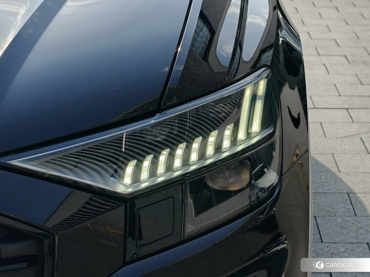 Audi Q8 2020 Черный из Китая