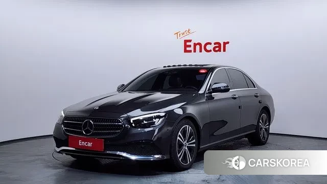 Mercedes-Benz E-Class W213 2021 Серый из Кореи