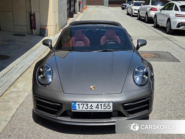 Porsche 911(992) 2024 Цвет тростника из Кореи