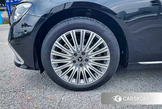 Mercedes-Benz E-class 2022 Черный из Китая