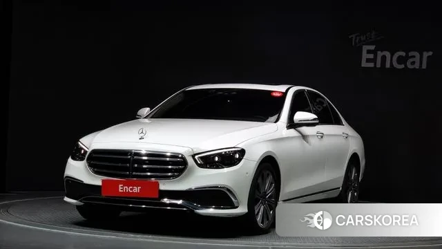 Mercedes-Benz E-Class W213 2023 Белый из Кореи