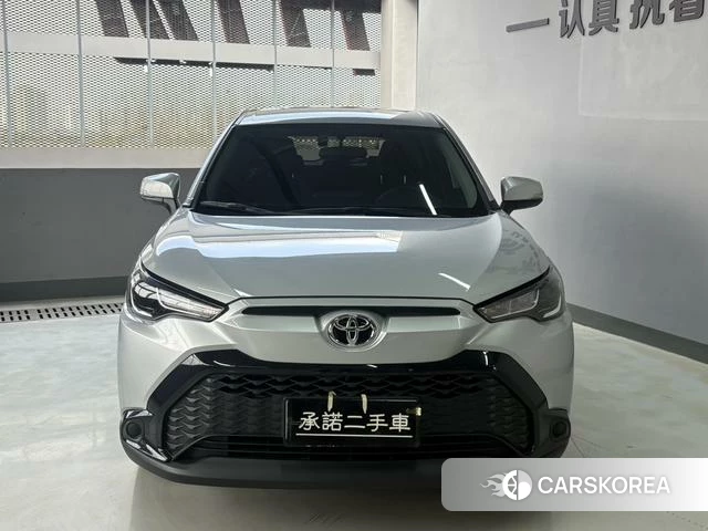 Toyota Fenglanda 2025 Серебристо-серый из Китая