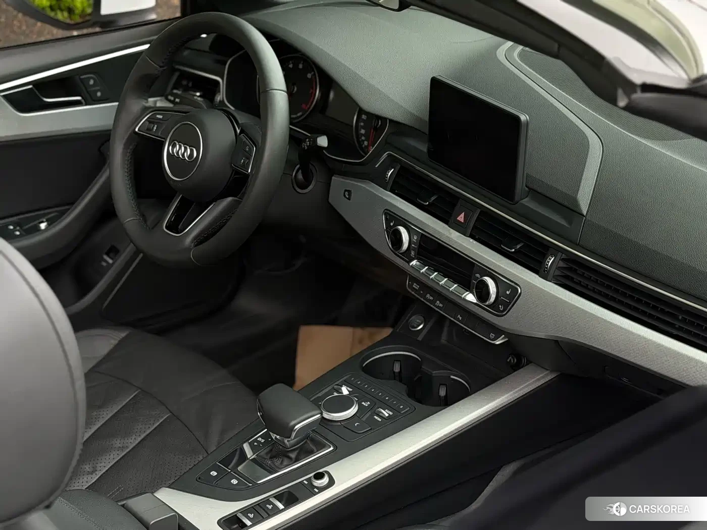 Audi A5 2018 Белый из Китая