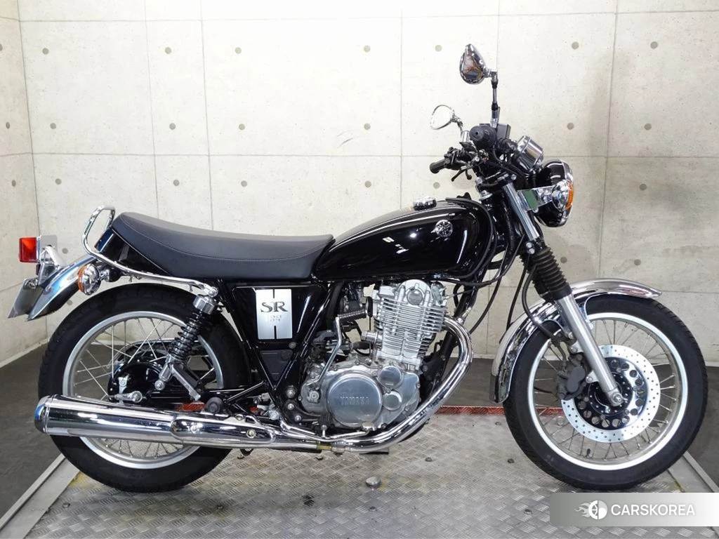 Проданный Yamaha SR 400 2020 из Японии