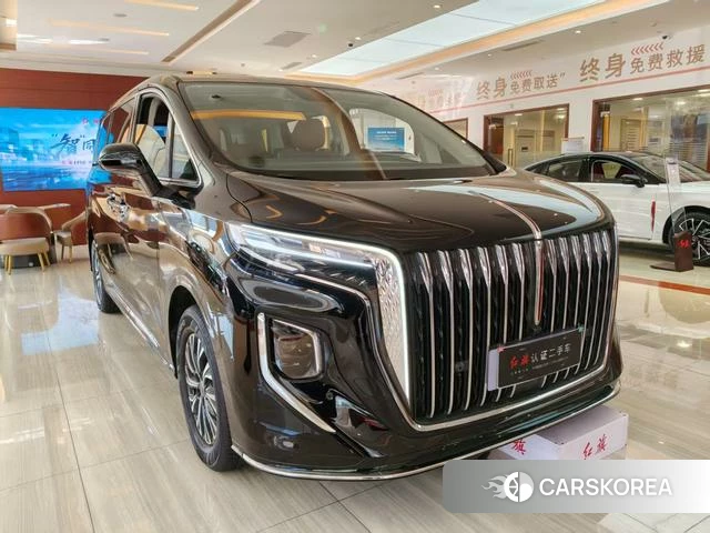 Red flag HQ9 PHEV 2024 Черный из Китая