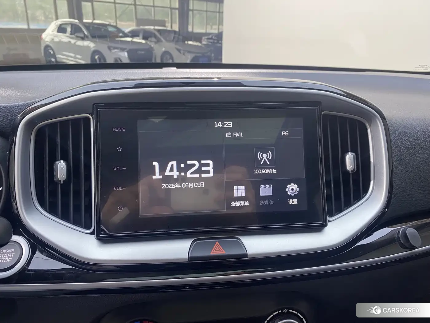Kia KX1 2022 Белый из Китая