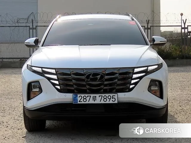 Hyundai Tucson (NX4) 2021 Белый из Кореи